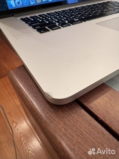 Macbook pro 15 retina 2015