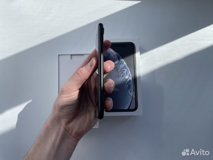 iPhone Xr, 64 ГБ