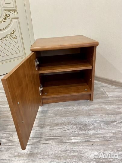 Тумба прикроватная тумбочка