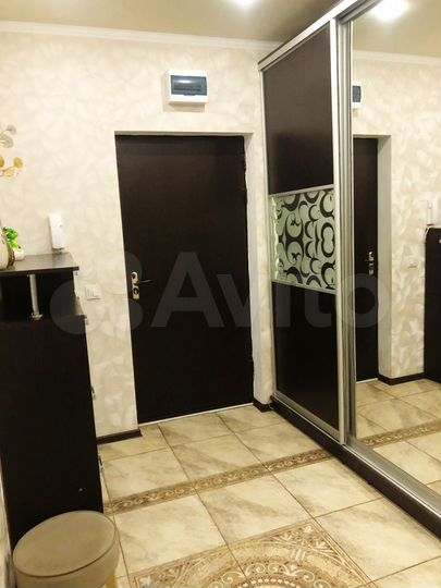 4-к. квартира, 100 м², 5/5 эт.