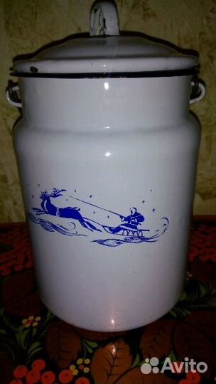 Бидоны однотонные и с рисунком (СССР)