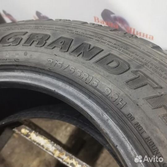 Dunlop Grandtrek AT3 215/65 R16