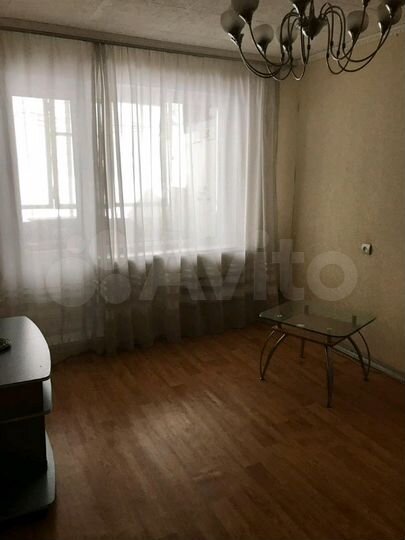 2-к. квартира, 50 м², 1/9 эт.