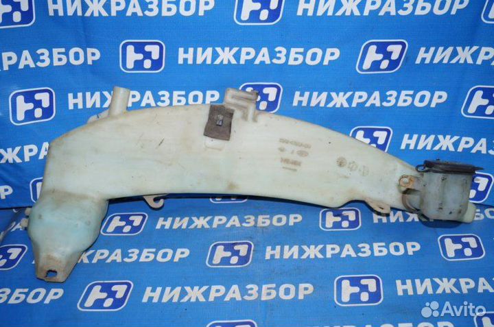 Бачок омывателя лобового стекла Ford Focus 1 седан