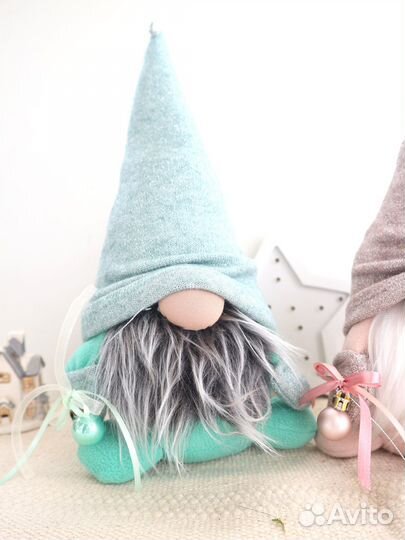 Интерьерный уютный гном подарок на новоселье