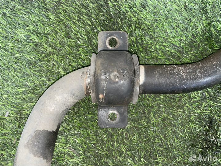 Стабилизатор передний Hummer H3 GMT345