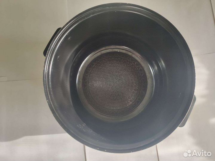 Мультиварка Redmond RMC-M90 с чашей