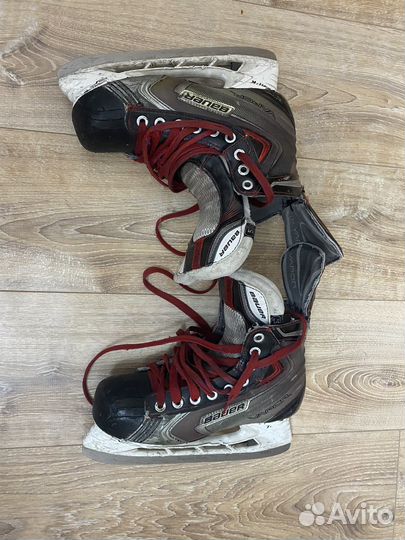 Хоккейные коньки бауэр профессиональные