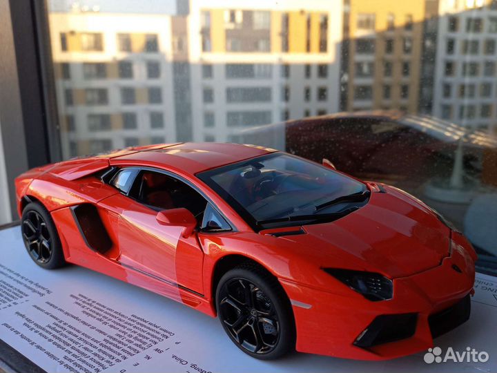 Lamborghini aventador lp700-4 1/18 Rastar