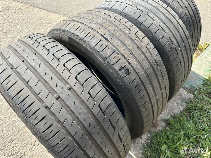 Continental PremiumContact 6 215/55 R17 94V
