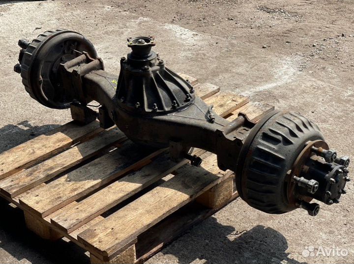 Мост задний Isuzu Elf NPR66L 4HF1 1991