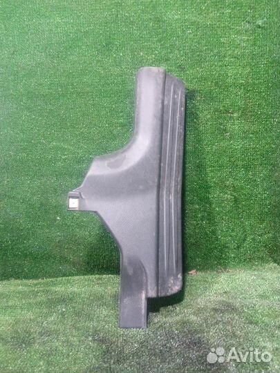 Накладка порога (внутренняя) Mitsubishi Lancer Ced