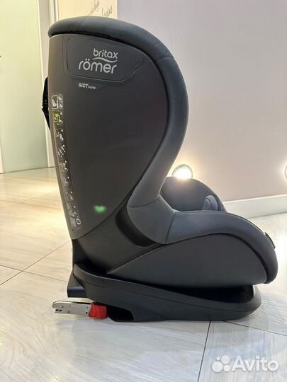 Автомобильное кресло britax romer trifix i size