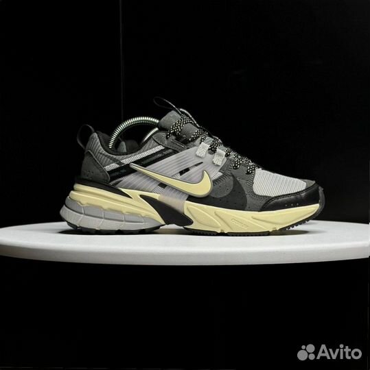 Кроссовки Nike V2K Run Runtekk black