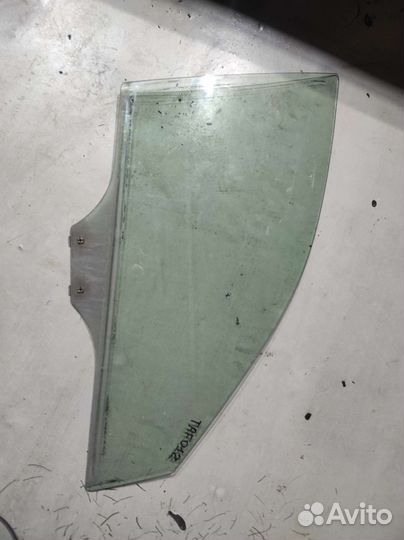 Стекло переднее правое Mazda Millenia 1999 KF-ZE
