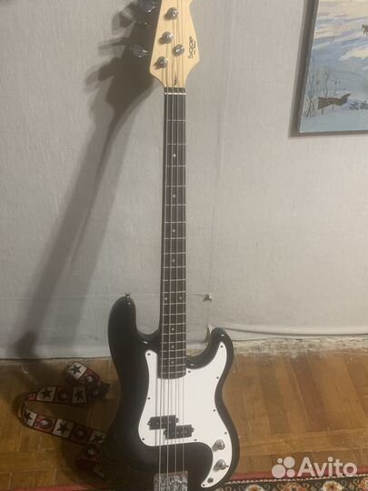 Бас гитара sque