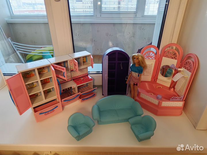 Мебель для кукольного домика