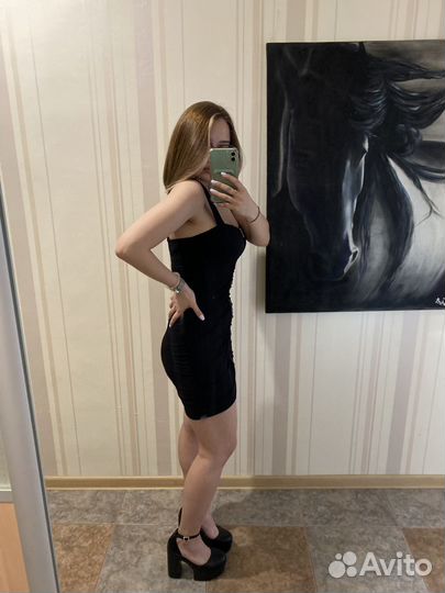 Вечернее платье мини