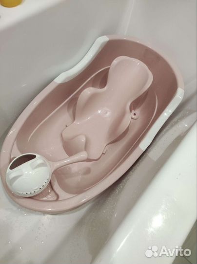 Ванночка для купания с горкой