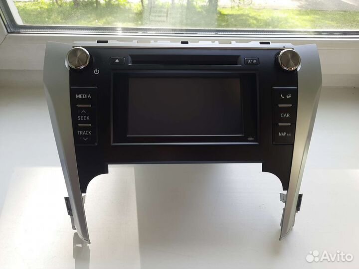 Штатное гу на Camry 50