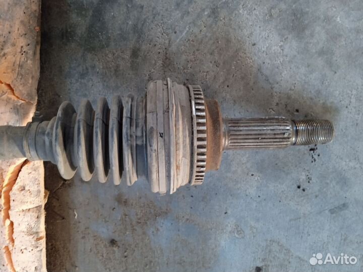 Привод левый Тойота Королла Филдер E140