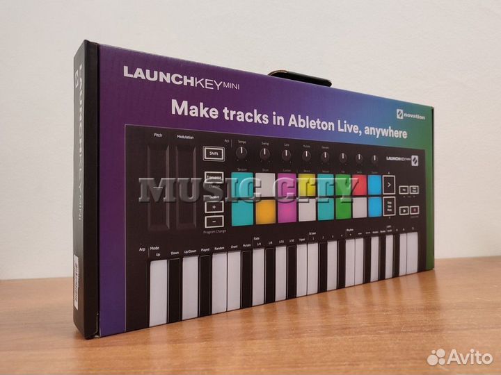 Novation LaunchKey Mini MK3 контроллер