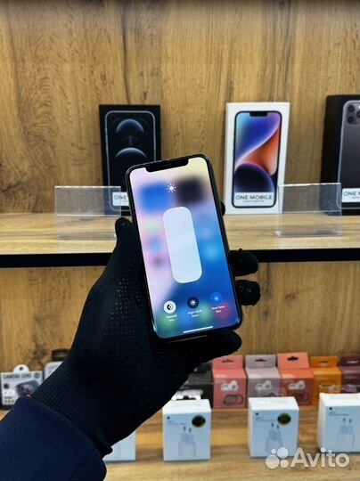 iPhone Xs, 256 ГБ