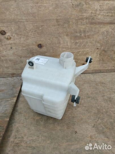 Резонатор воздушного фильтра Toyota Prius 2 NHW20