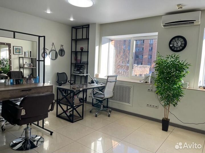 Сдам а аренду рабочее место для парикмахерских усл