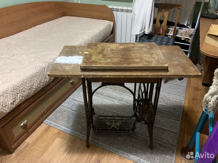 Швейная машинка 