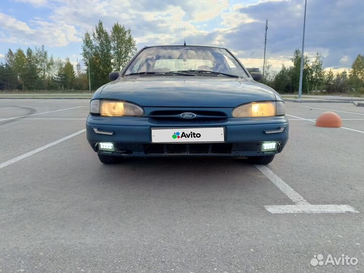Ford Mondeo 1.8 МТ, 1993, 349 000 км