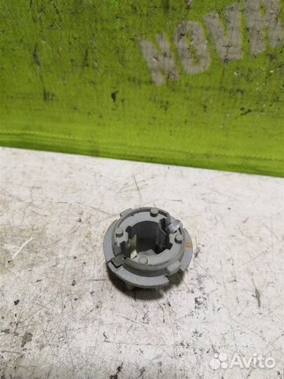 Патрон Мерседес Бенз 210 Е-класс