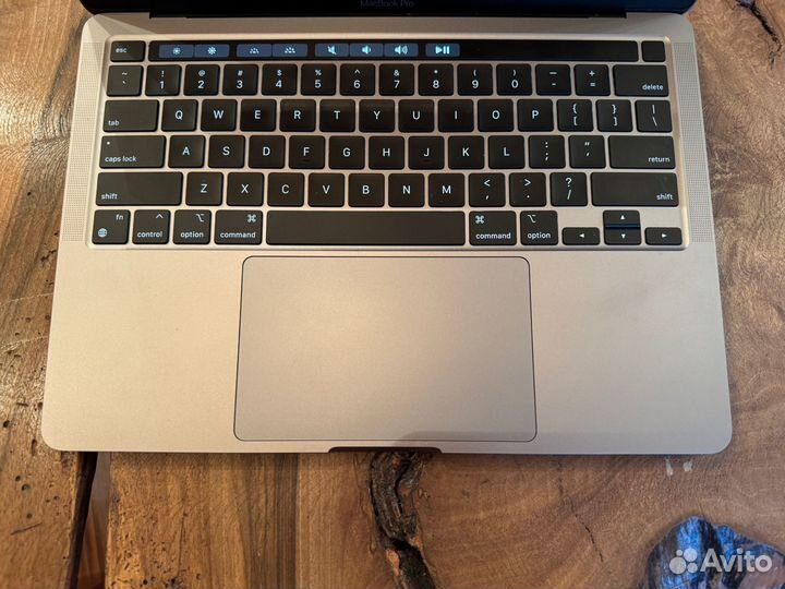 MacBook Pro 13 2020 M1/16 GB/256 SSD/SpaceGray