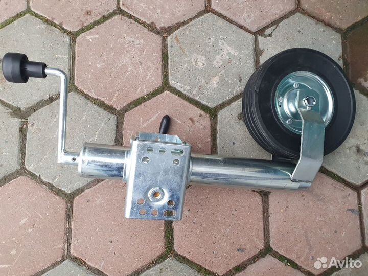Опорное колесо на тяжелые прицепы