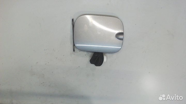 Лючок бензобака Nissan Rogue, 2010