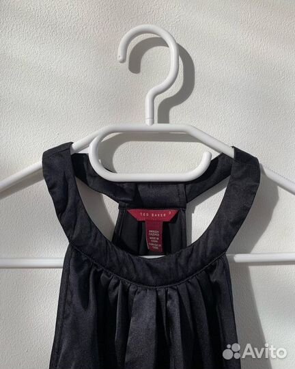 Платье брендовое