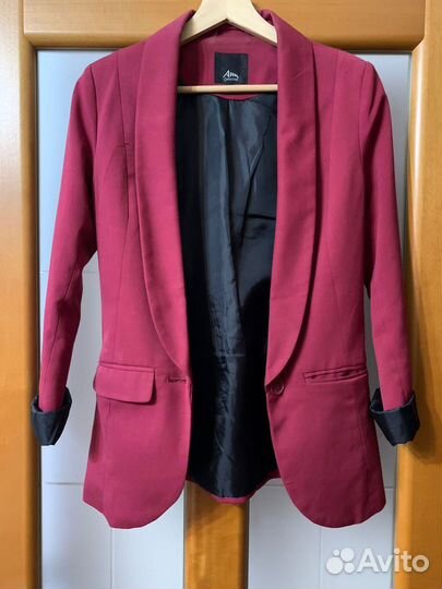 Пиджак женский с черепом