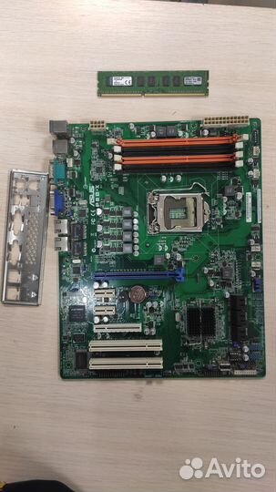 Мат плата серверная Asus P8B-X +RAM 8gb ECC 10600E