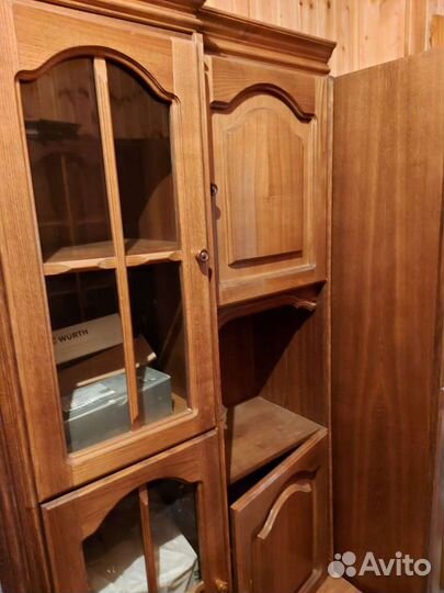 Стенка из массива ясеня