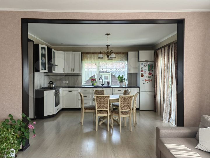 Дом 163,5 м² на участке 7 сот.