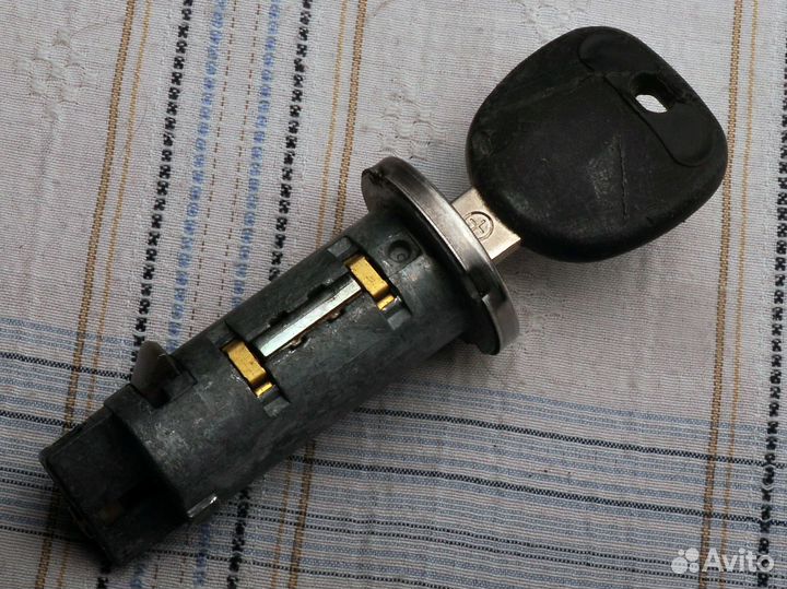 Личинка замка зажигания Cadillac CTS 2010 - 2014