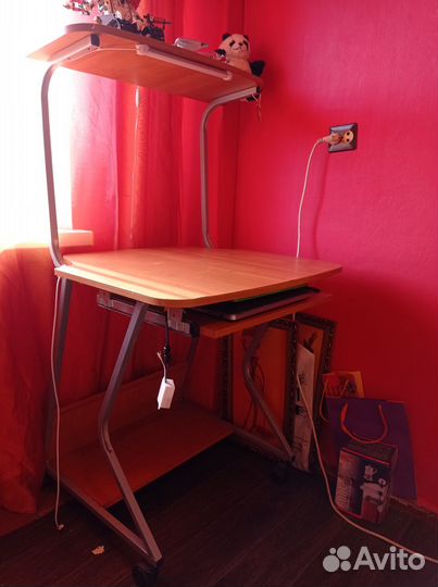 Компьютерный стол