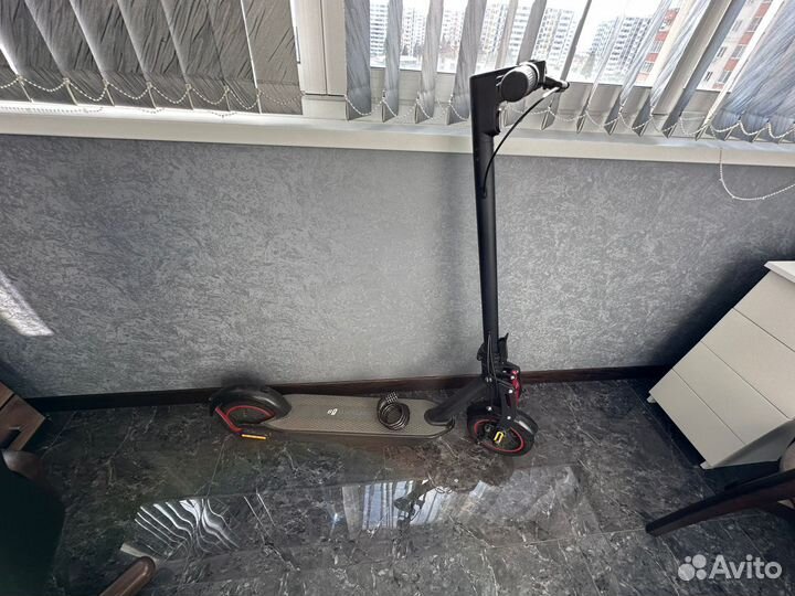 Продам Электросамокат Yokamura i8 monorim