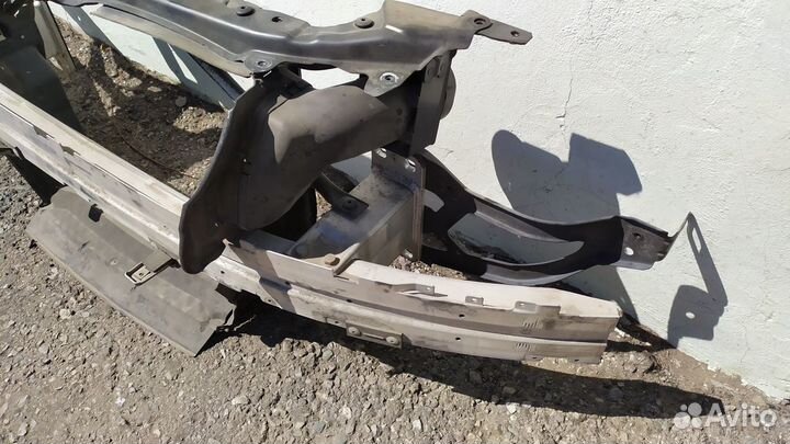 Телевизор/рамка/швеллер Bmw e60-e61