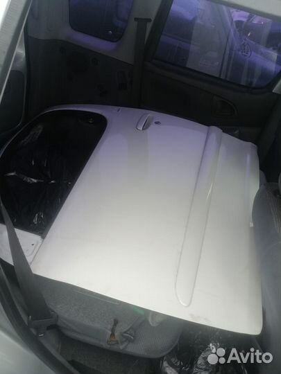 Toyota funcargo дверь