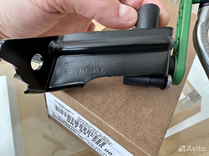 Датчик положения кузова передний левый, Macan 95B