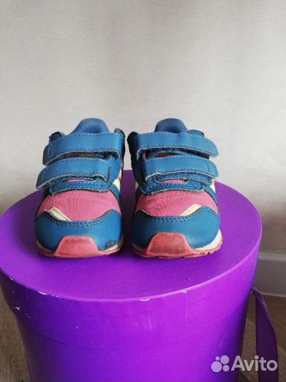 Кроссовки adidas