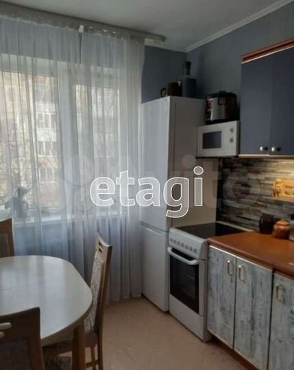 2-к. квартира, 50 м², 3/5 эт.