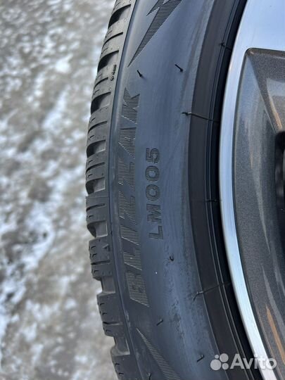 R21 Bridgestone Blizzak LM-005 285/40, PCD 5x112 DIA 66.6