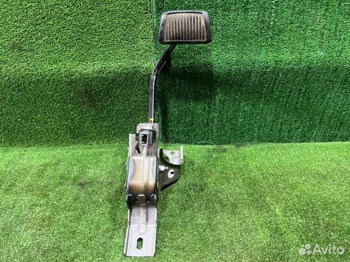 Педаль тормоза Hyundai Solaris седан 1.6 2017